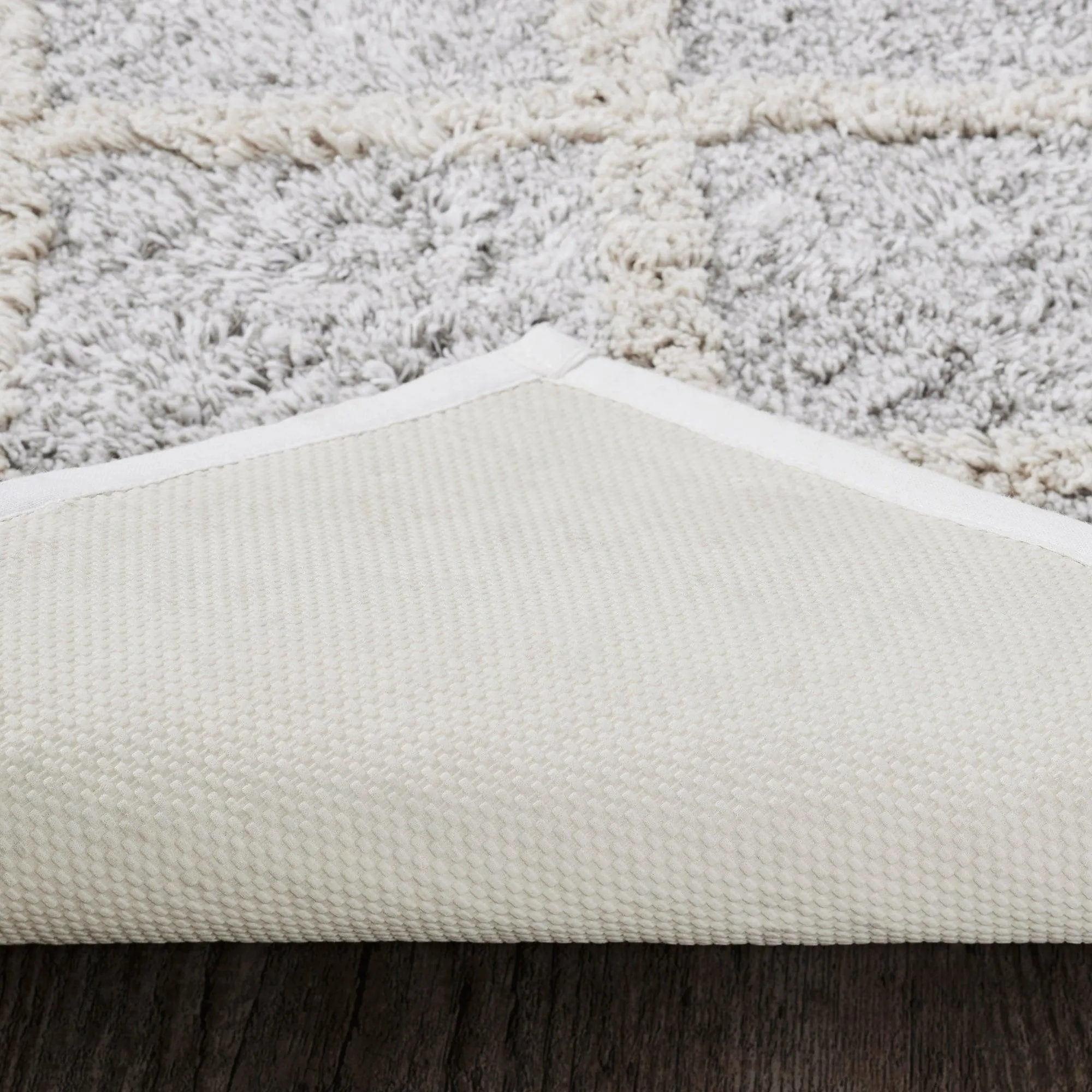 Frayed Lattice Oatmeal Bathmat 27x48 VHC Brands